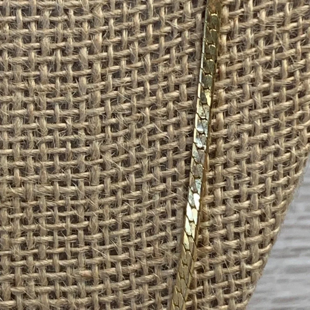 N/A gold tone